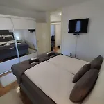 Lena Exclusive Apartment