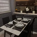 Lena Exclusive Bihać