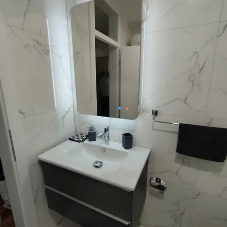 Lena Exclusive Bihać