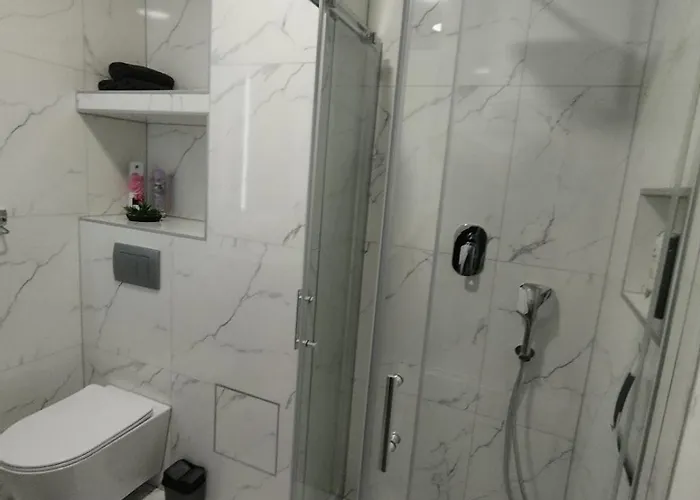 Lena Exclusive * Bihać