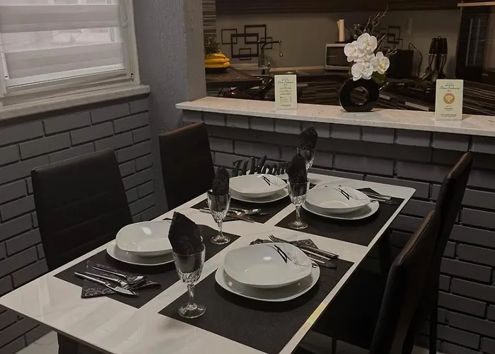 Lena Exclusive Bihać