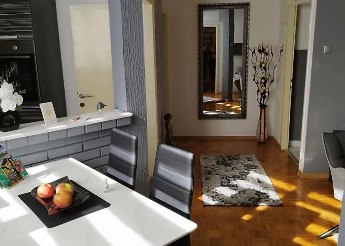 Lena Exclusive * Bihać